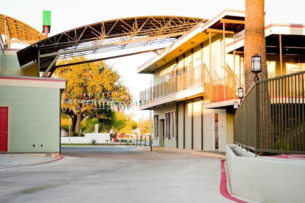 Whispering Palms Inn Del Rio Exterior foto