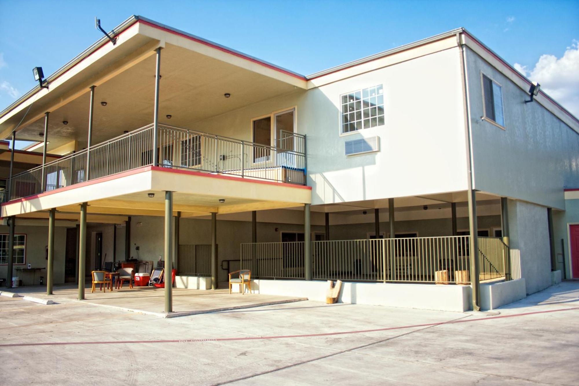 Whispering Palms Inn Del Rio Exterior foto
