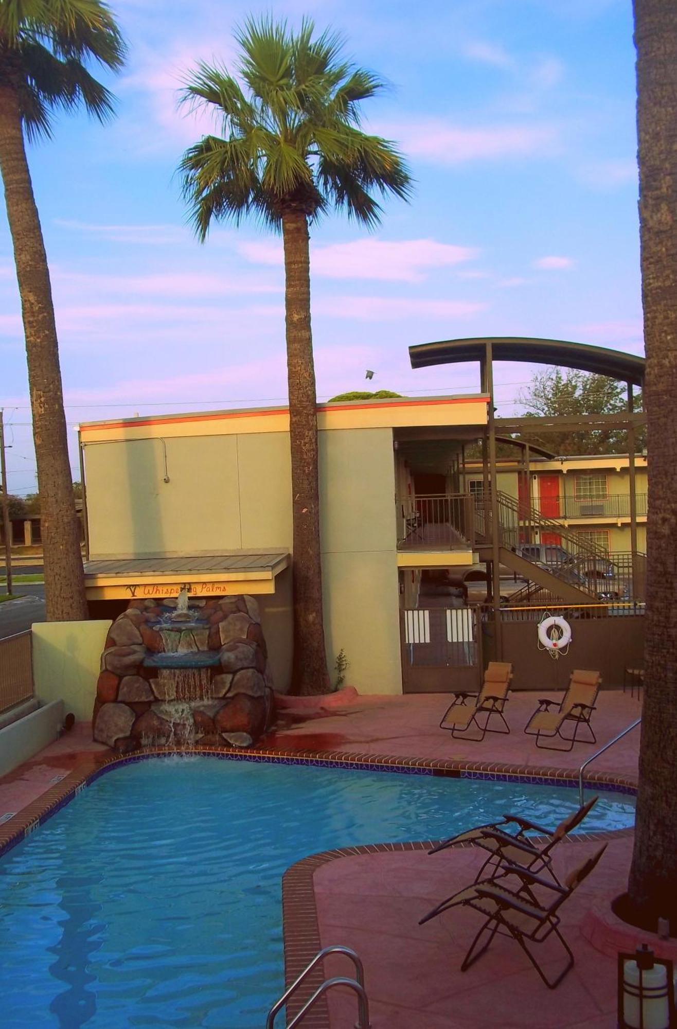 Whispering Palms Inn Del Rio Exterior foto